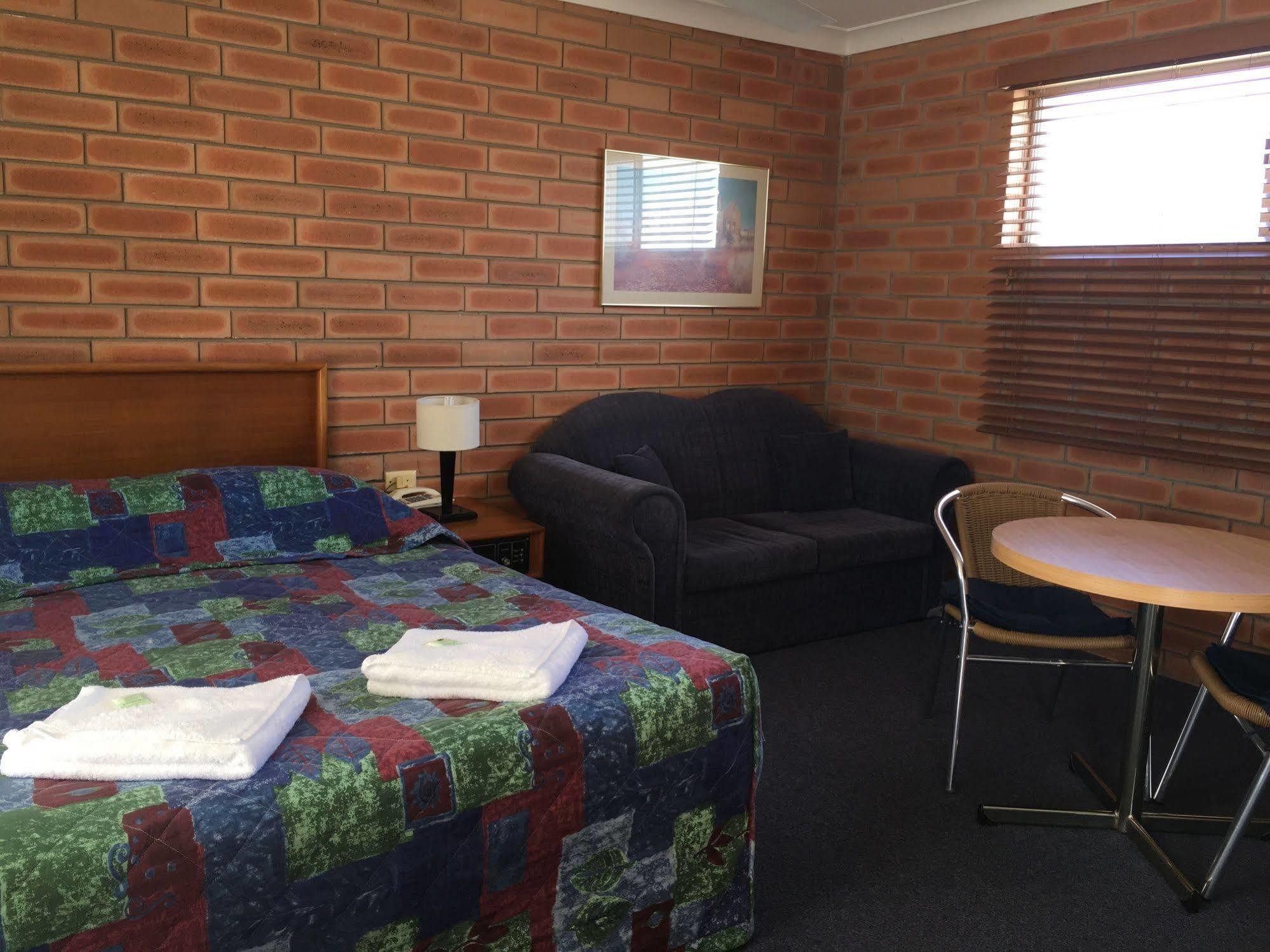 Gunsynd Motor Inn Goondiwindi Exterior photo