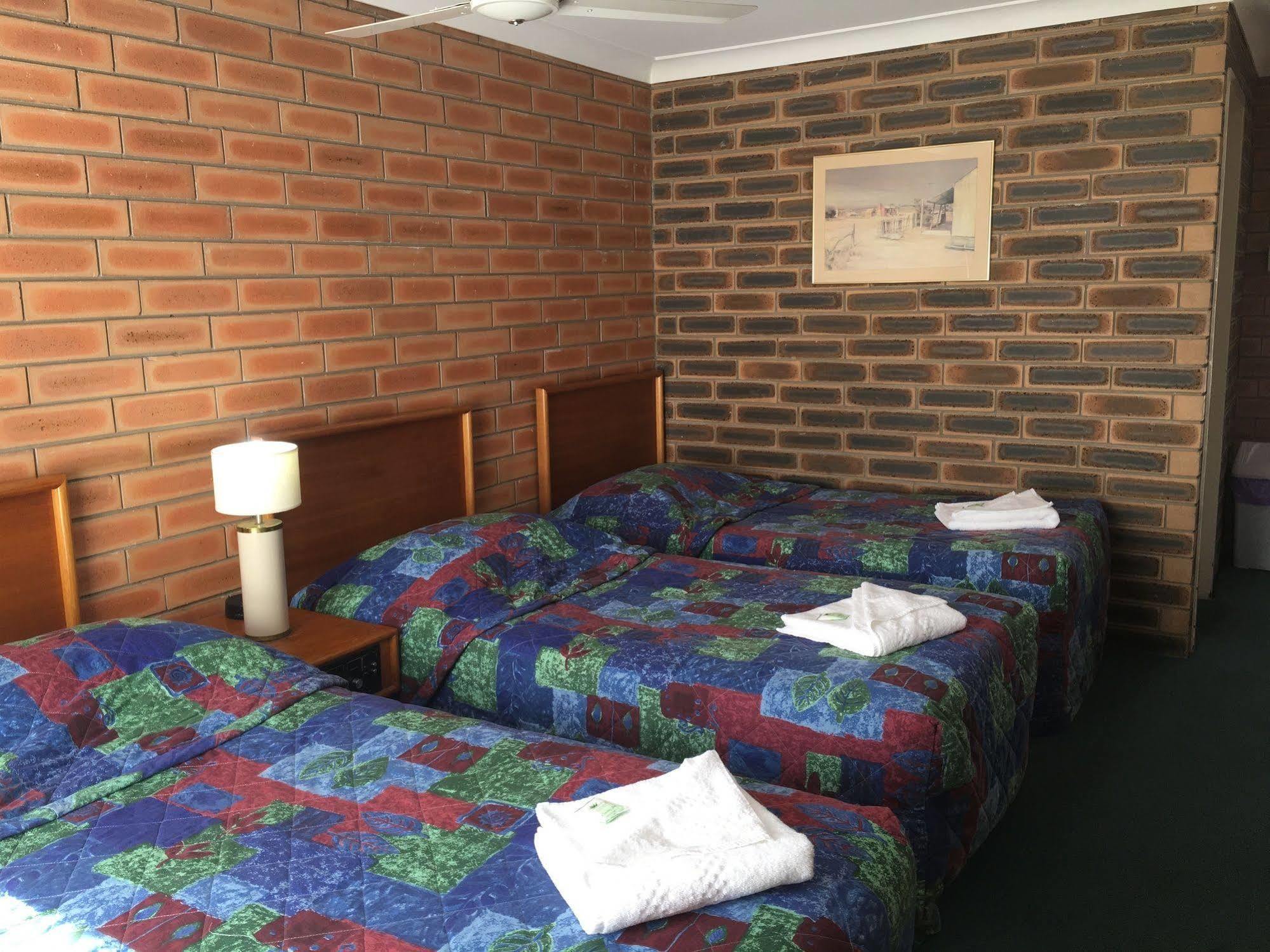 Gunsynd Motor Inn Goondiwindi Exterior photo